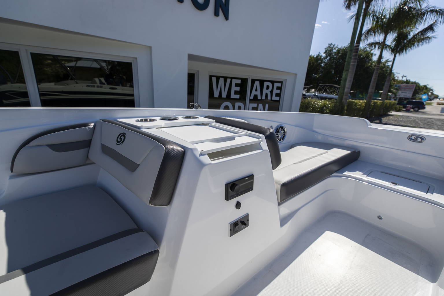 New 2023 Hurricane SunDeck Sport OB SS 205 OB #9637 image 15