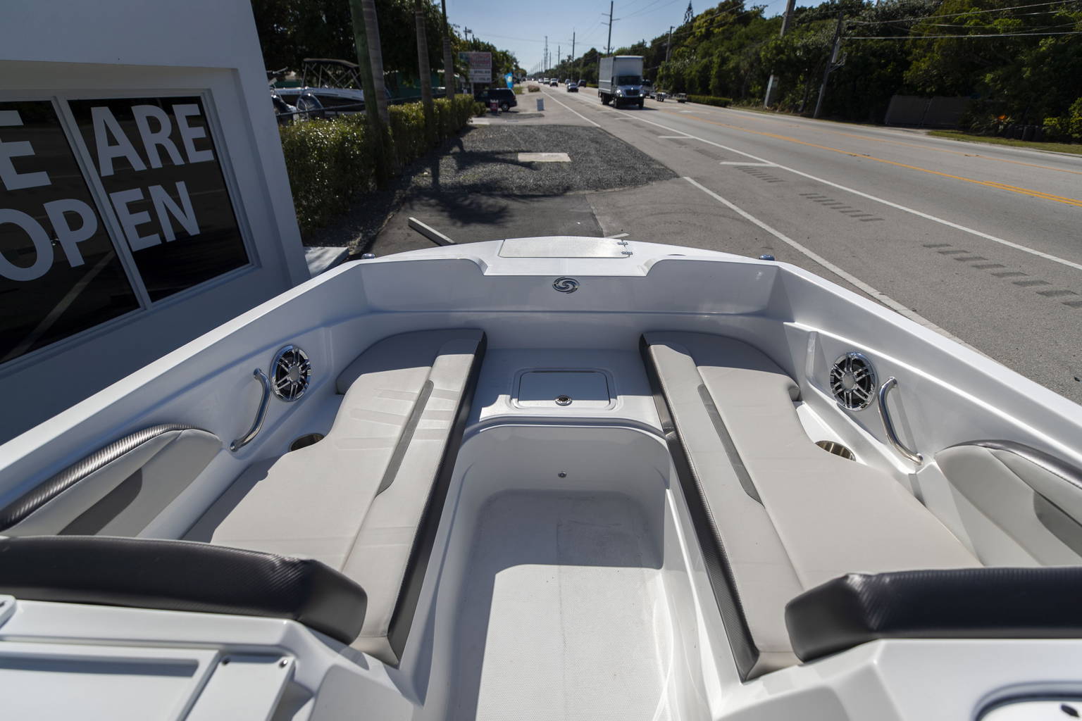 New 2023 Hurricane SunDeck Sport OB SS 205 OB #9637 image 17