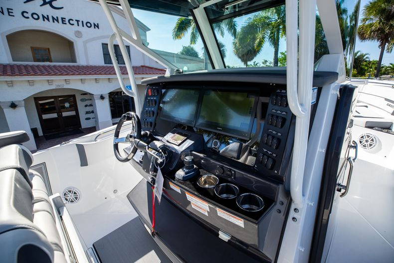 New 2023 Blackfin 332CC #C231 image 27