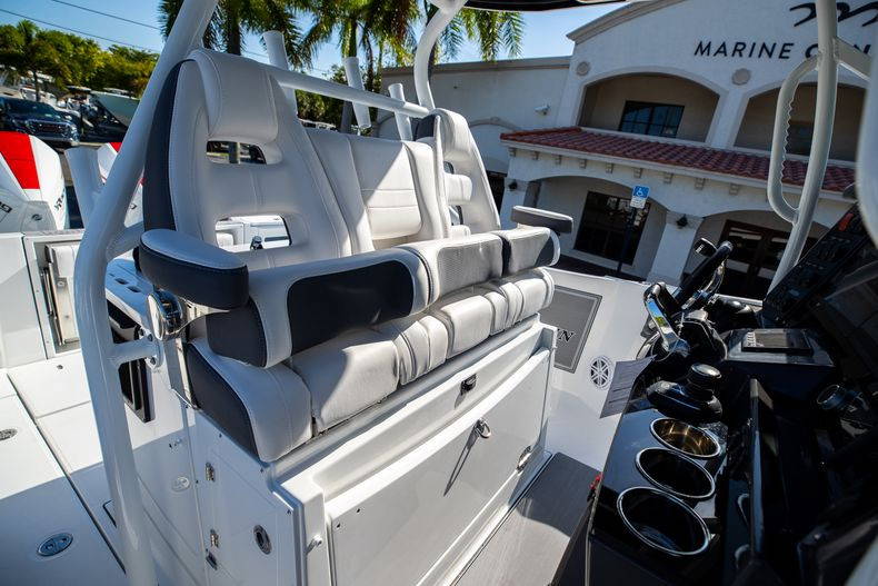 New 2023 Blackfin 332CC #C231 image 31