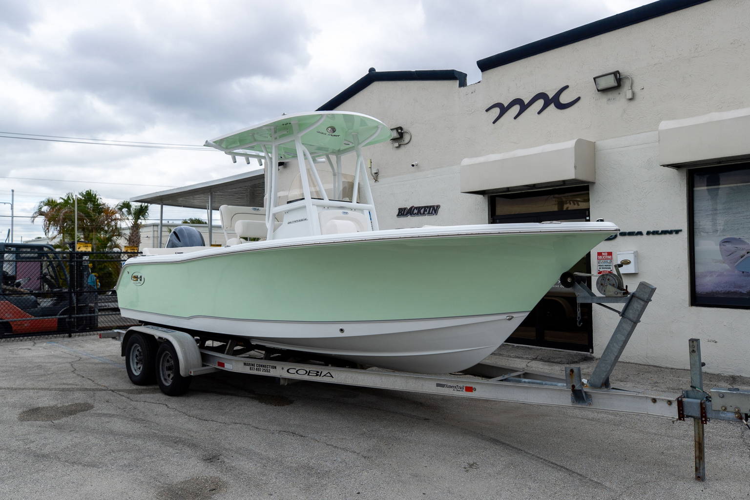 New 2023 Sea Hunt Ultra 229 #0752 image 2