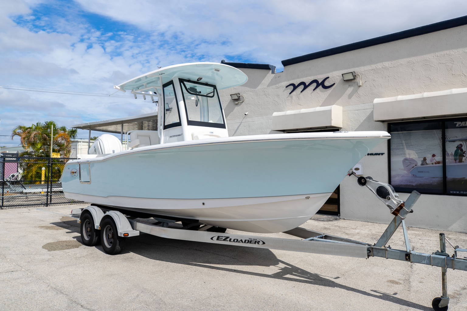 New 2023 Sea Hunt Ultra 239 SE #0032 image 2
