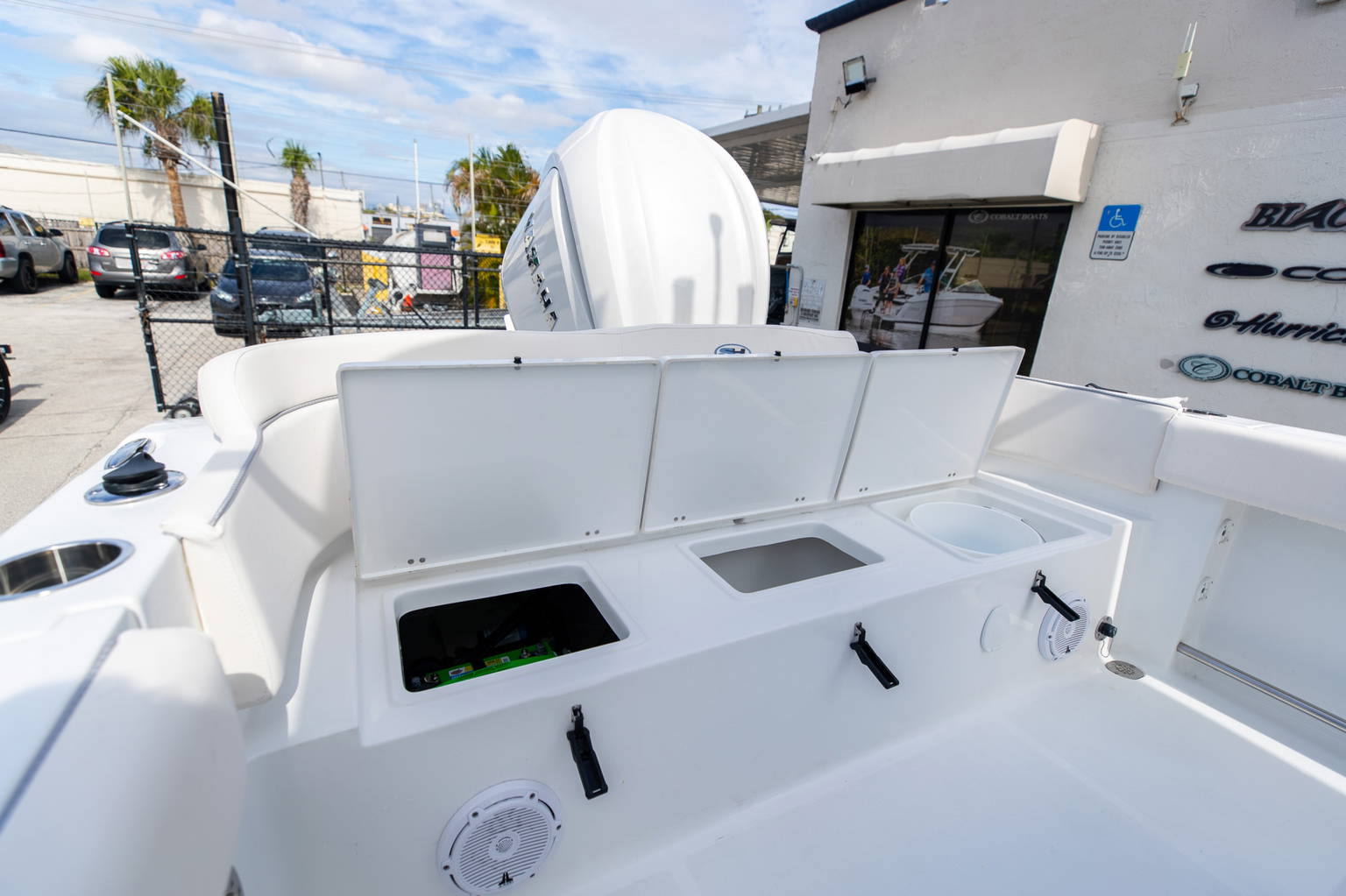Alternative image of Sea Hunt Ultra 239 SE in Fort Lauderdale, FL