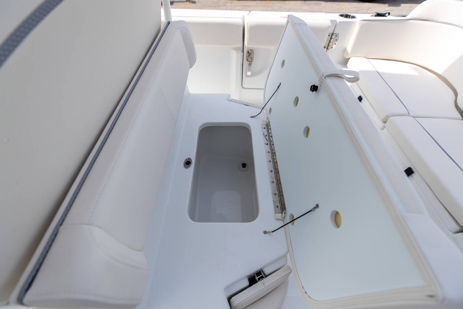 New 2023 Sea Hunt Ultra 239 SE #0032 image 20