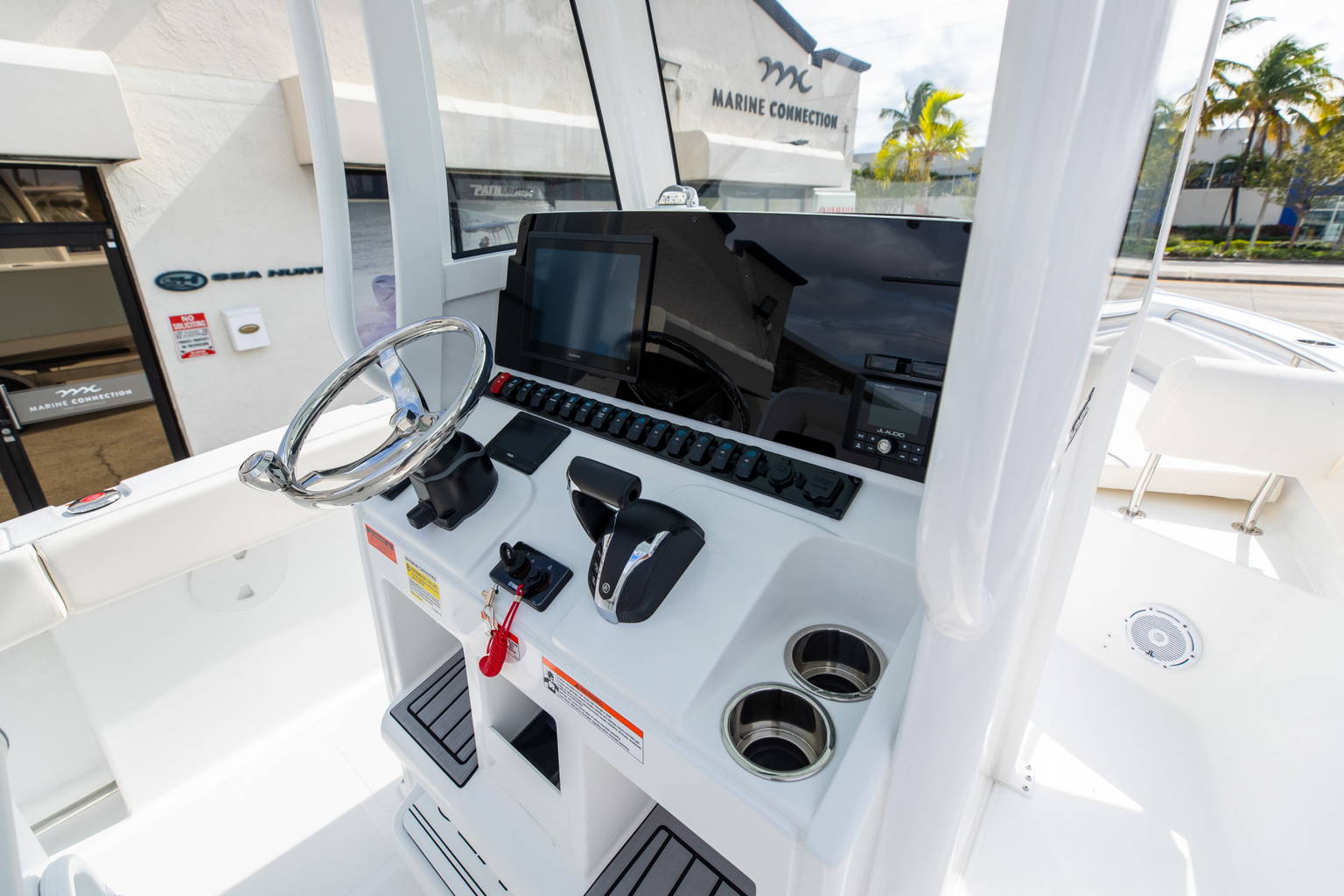 New 2023 Sea Hunt Ultra 239 SE #0032 image 22