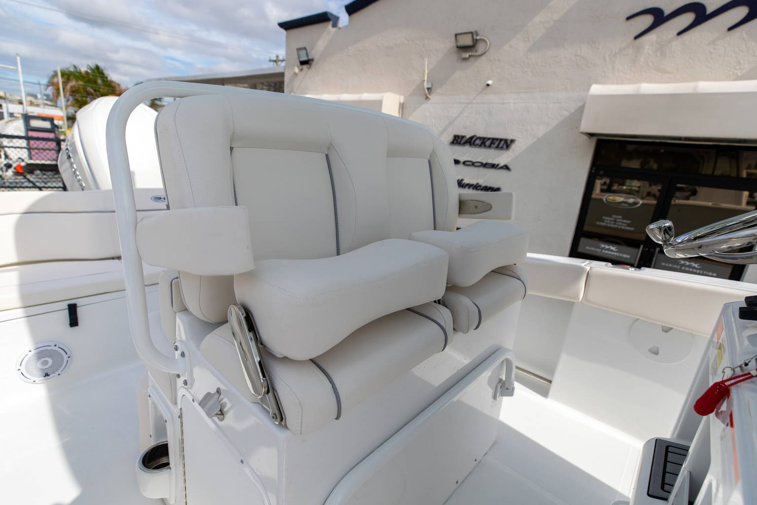 New 2023 Sea Hunt Ultra 239 SE #0032 image 29