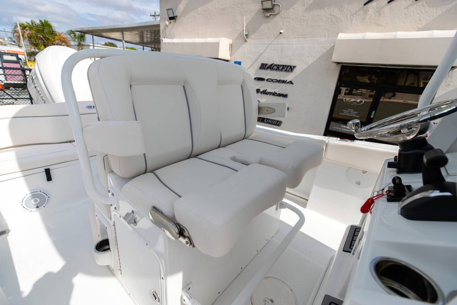 New 2023 Sea Hunt Ultra 239 SE #0032 image 30