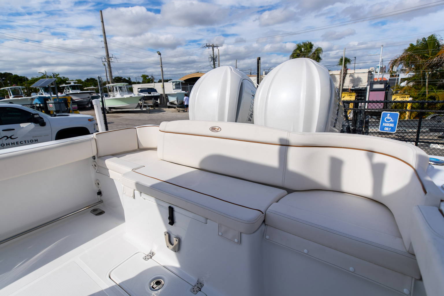 New 2022 Sea Hunt Ultra 305 SE #0062 image 13