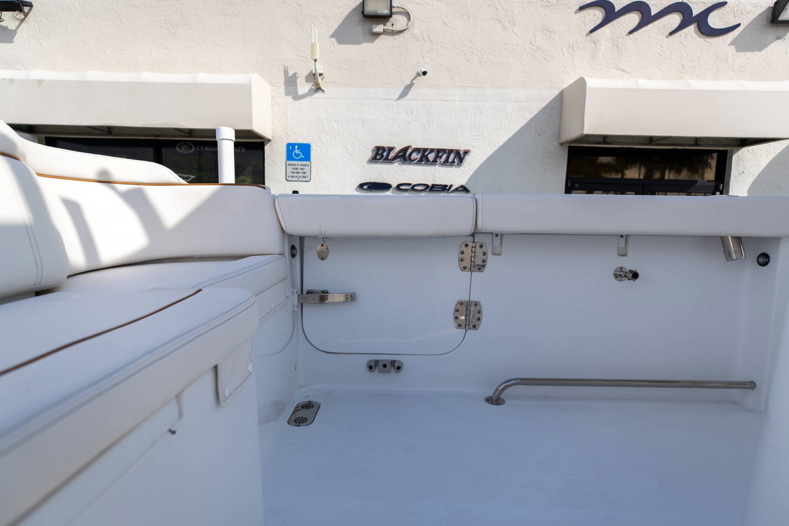 New 2022 Sea Hunt Ultra 305 SE #0062 image 18