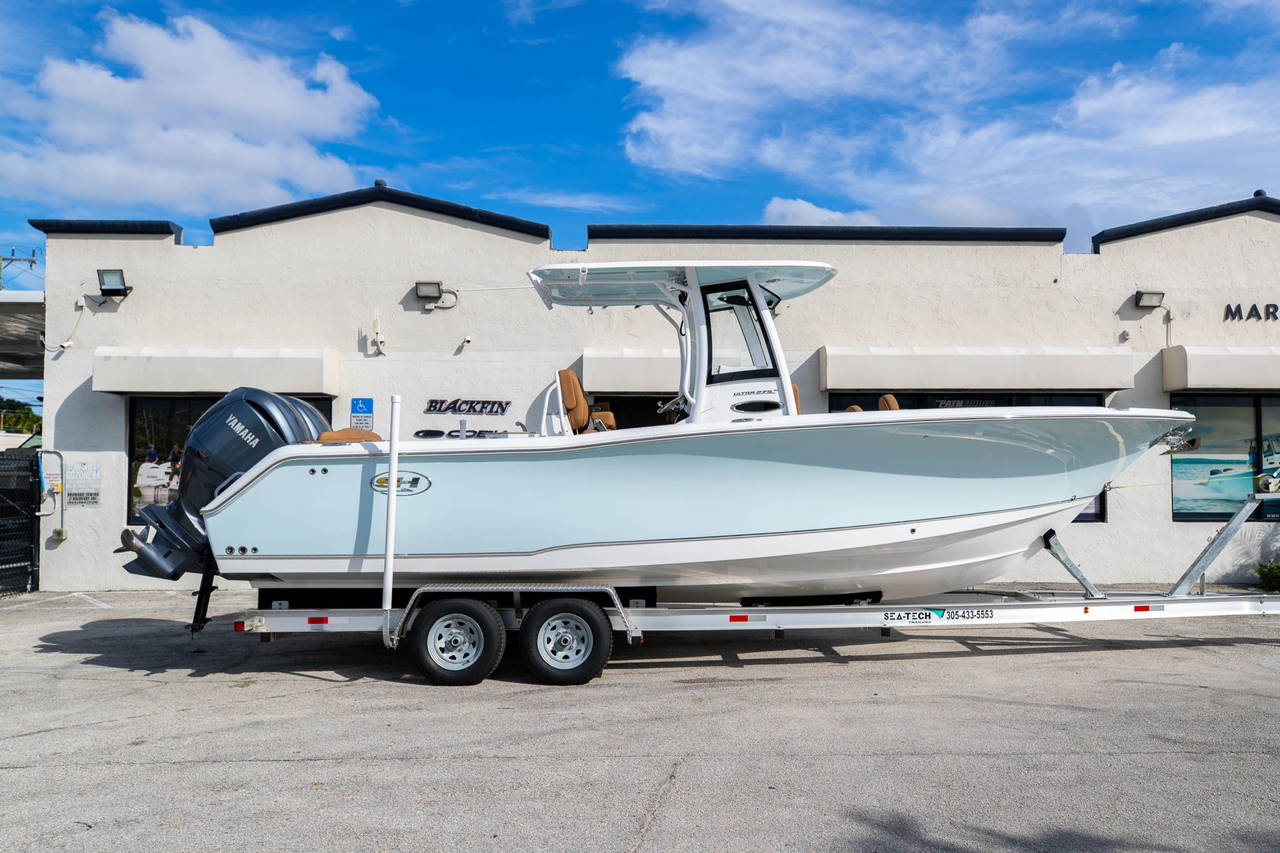 Main image of Sea Hunt Ultra 275 SE in Fort Lauderdale, FL