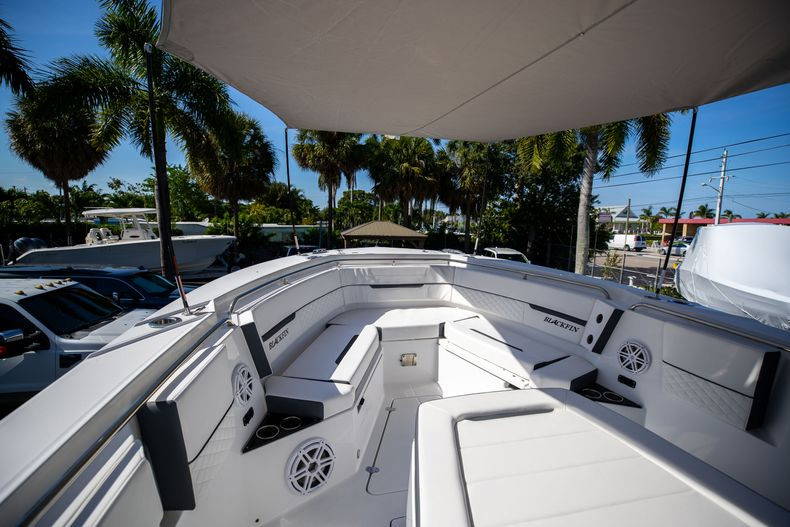 New 2023 Blackfin 332CC #C231 image 46