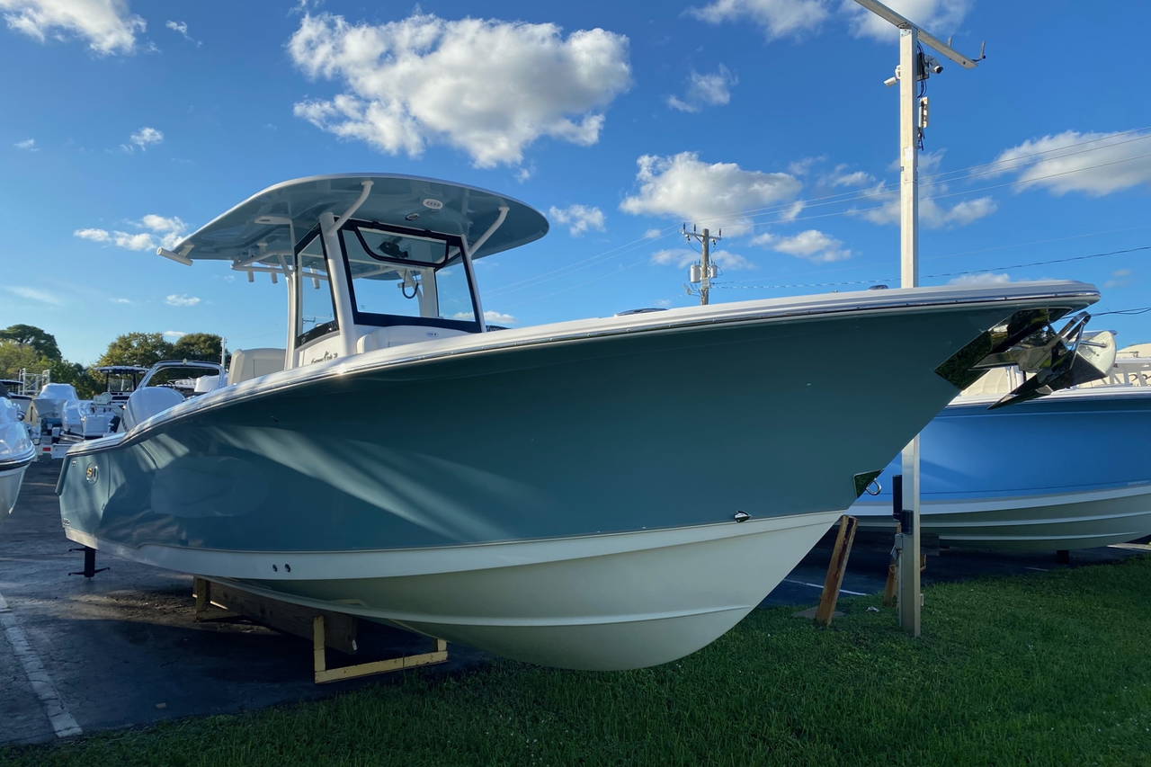 Main image of Sea Hunt Gamefish 30 CB in Miami, FL