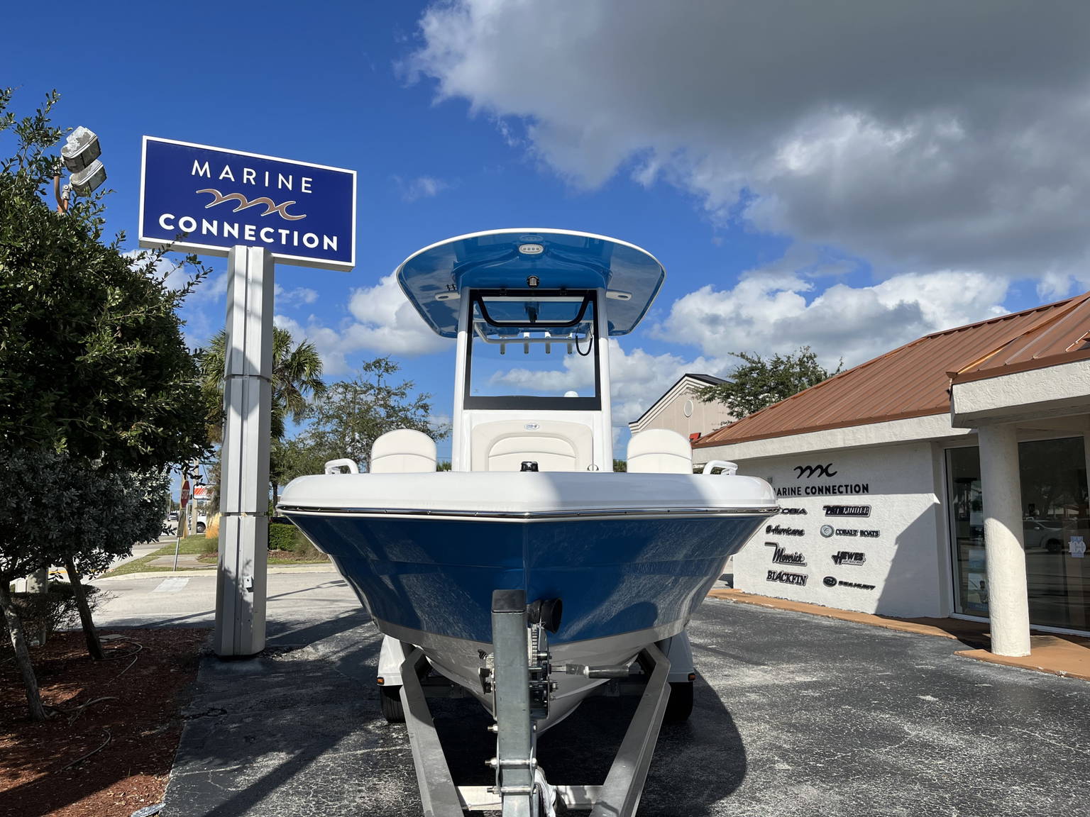 Alternative image of Sea Hunt Escape 23 in West Palm Beach, FL