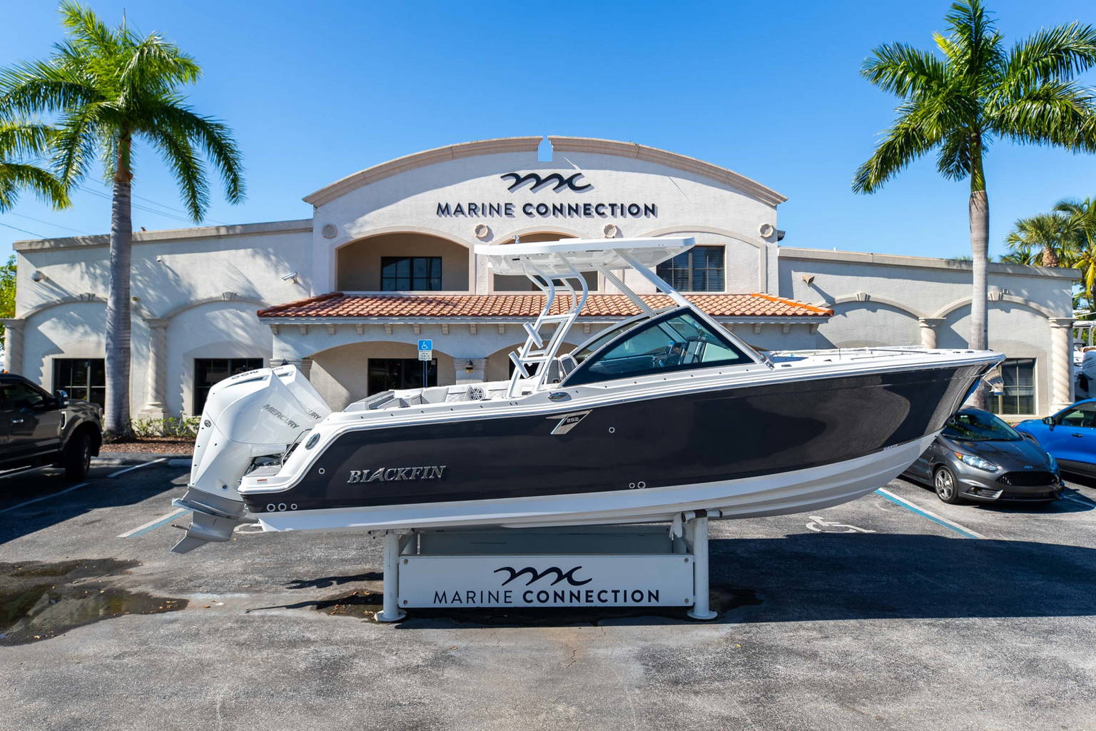 New 2023 Blackfin 252DC #H202 image 1