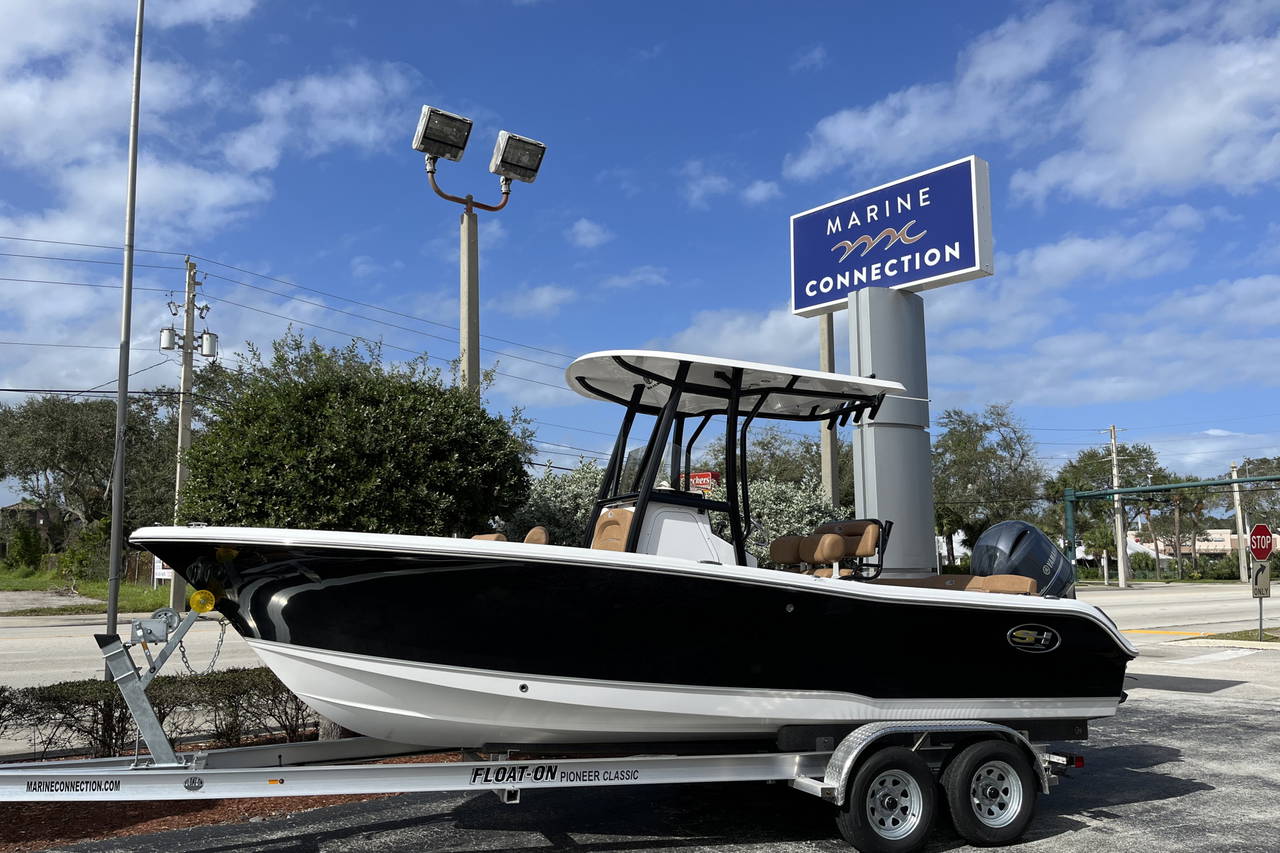 Main image of Sea Hunt Ultra 219 in Vero Beach, FL
