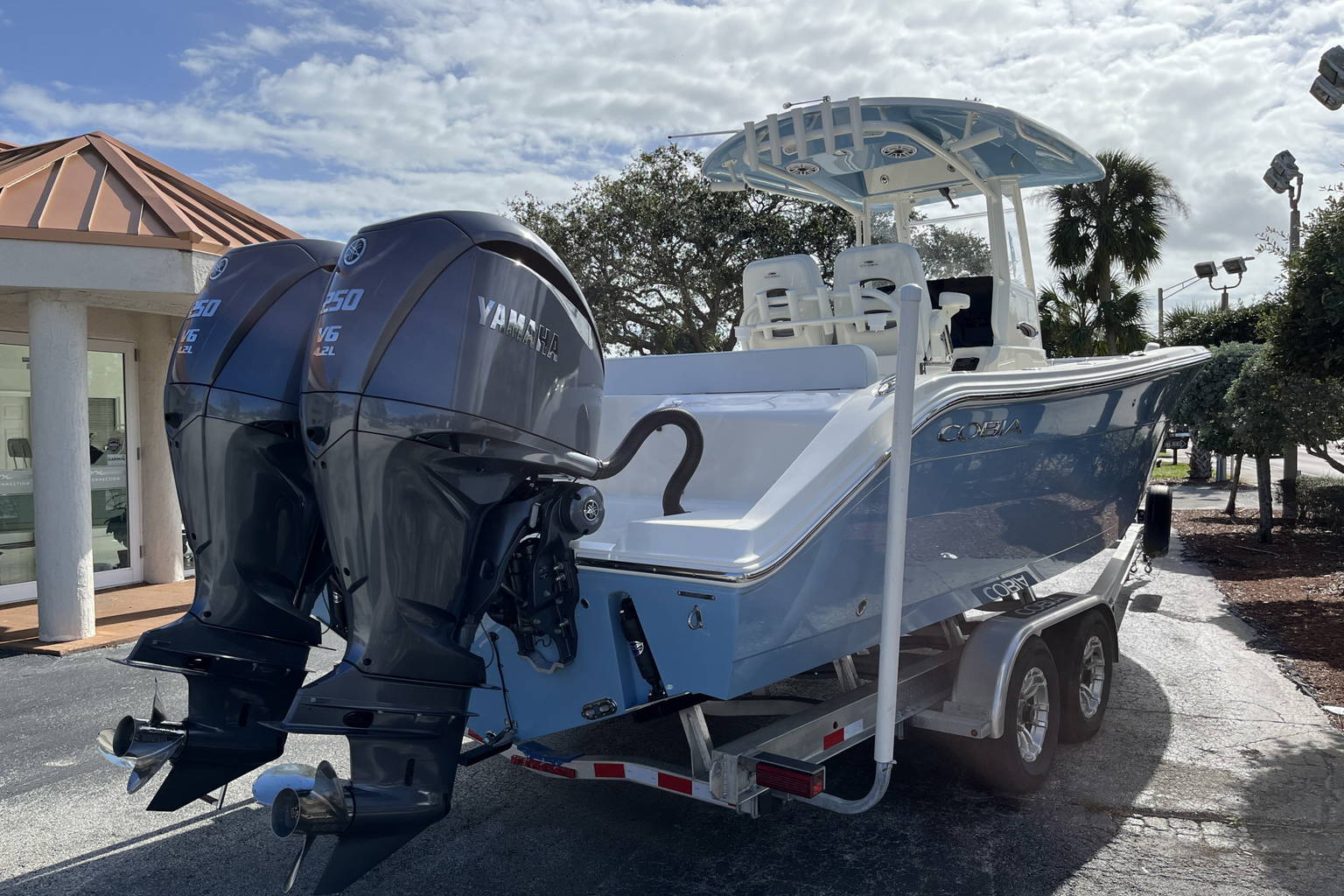 New 2023 Cobia 280 CC #D029 image 6
