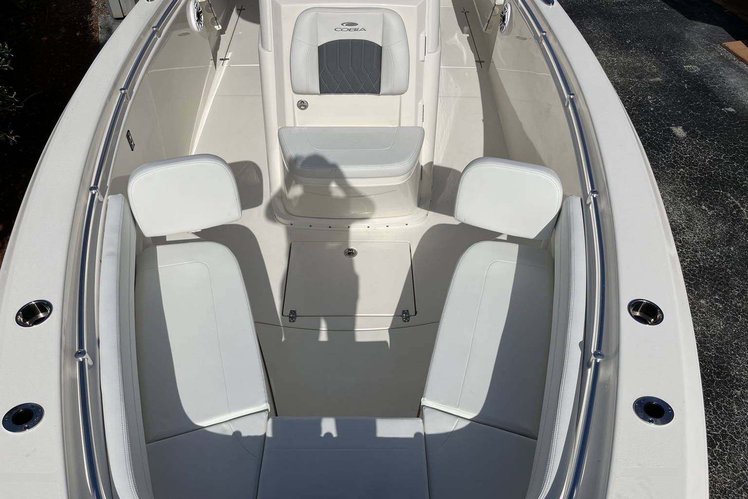 New 2023 Cobia 280 CC #D029 image 18