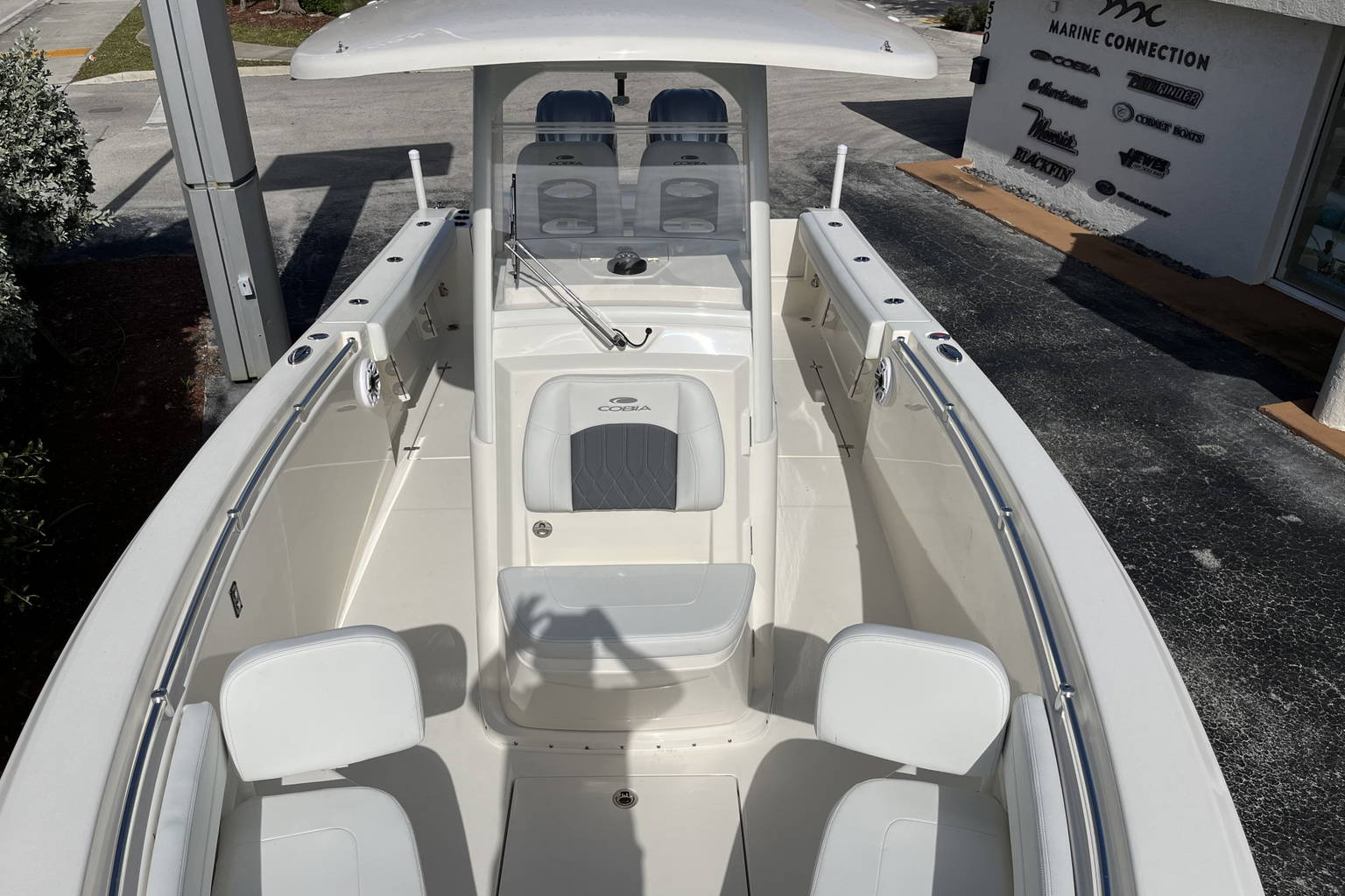 New 2023 Cobia 280 CC #D029 image 19