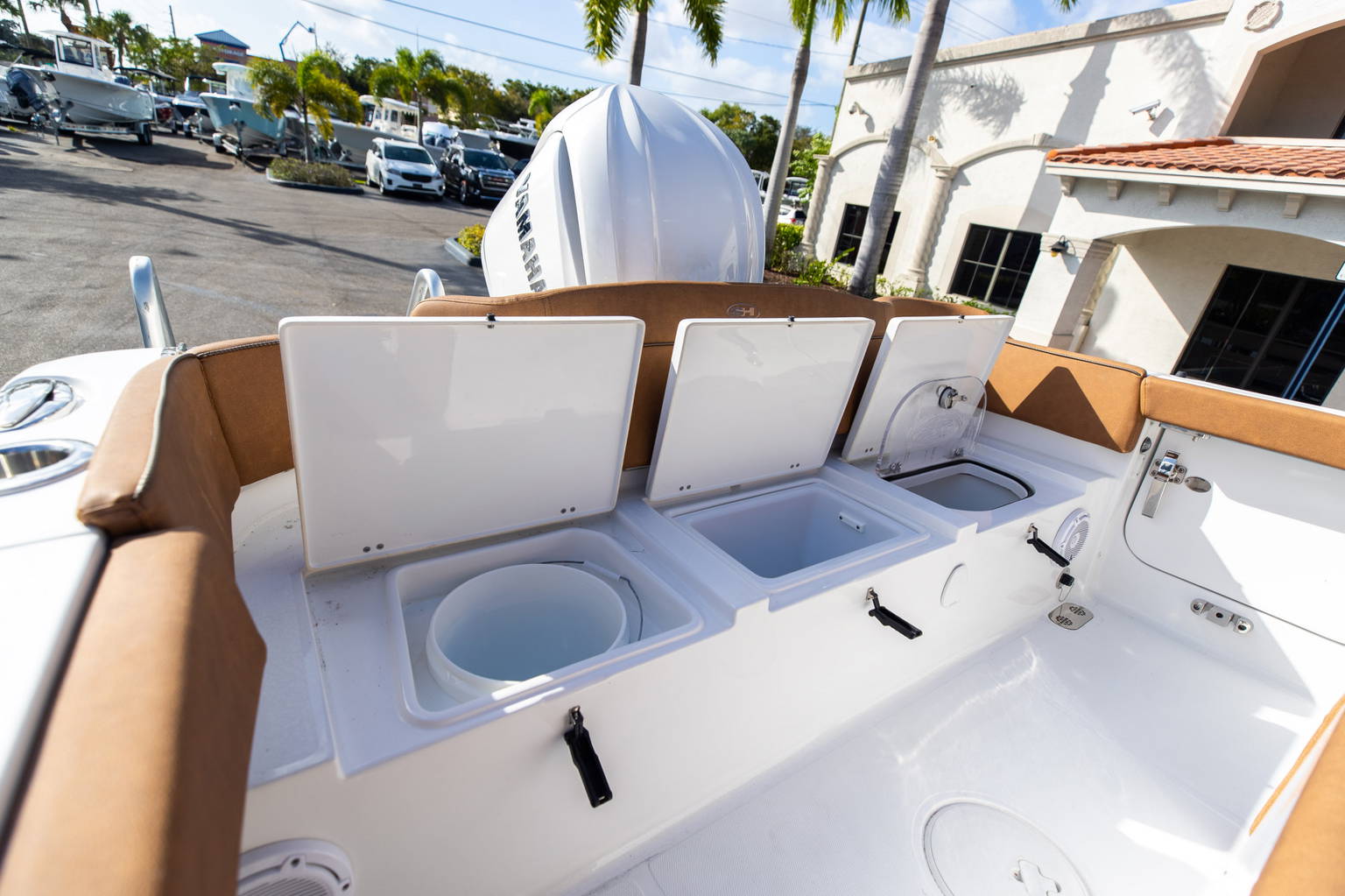 Alternative image of Sea Hunt Ultra 255 SE in West Palm Beach, FL