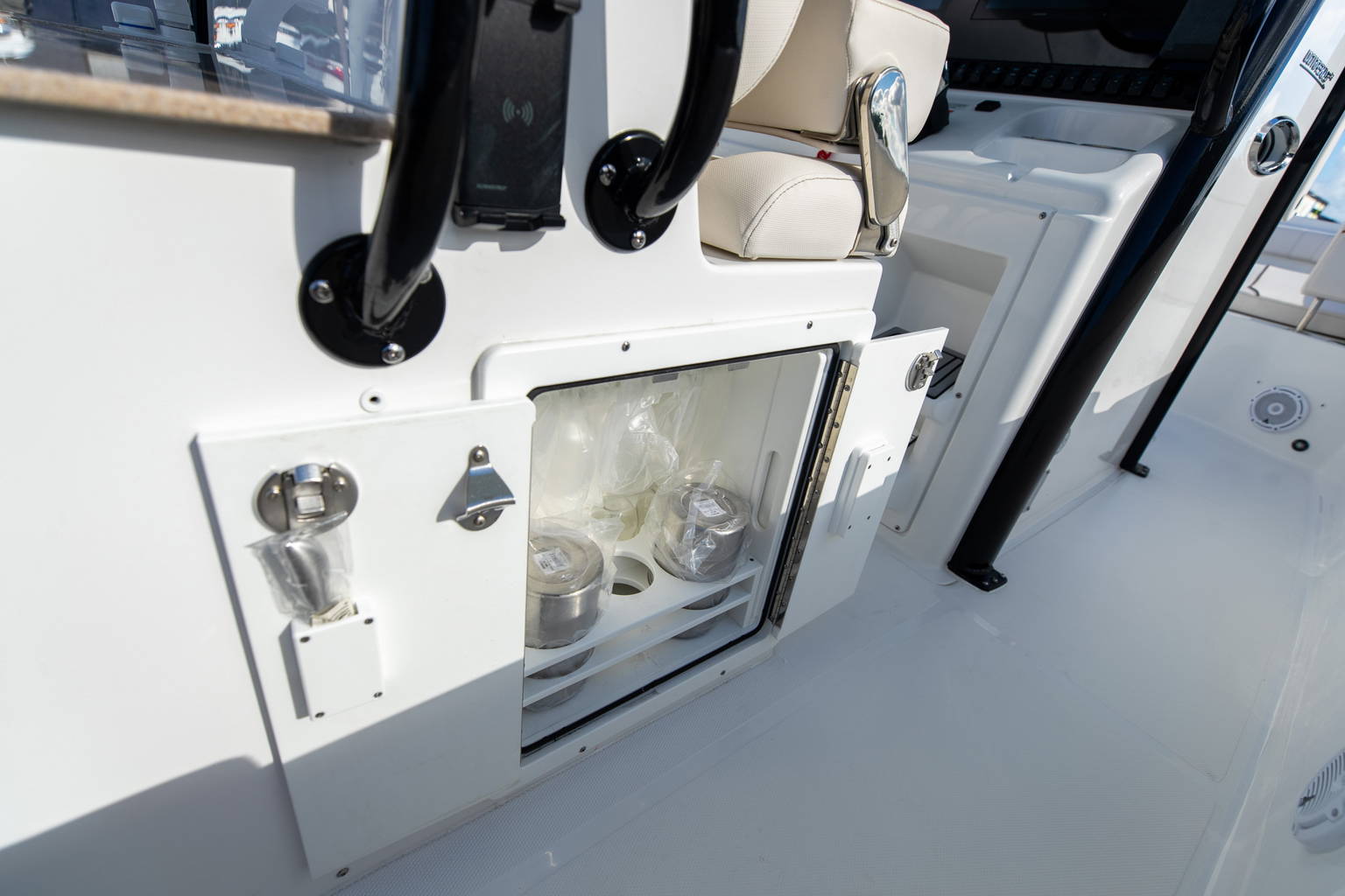 New 2022 Sea Hunt Ultra 305 SE #0060 image 31