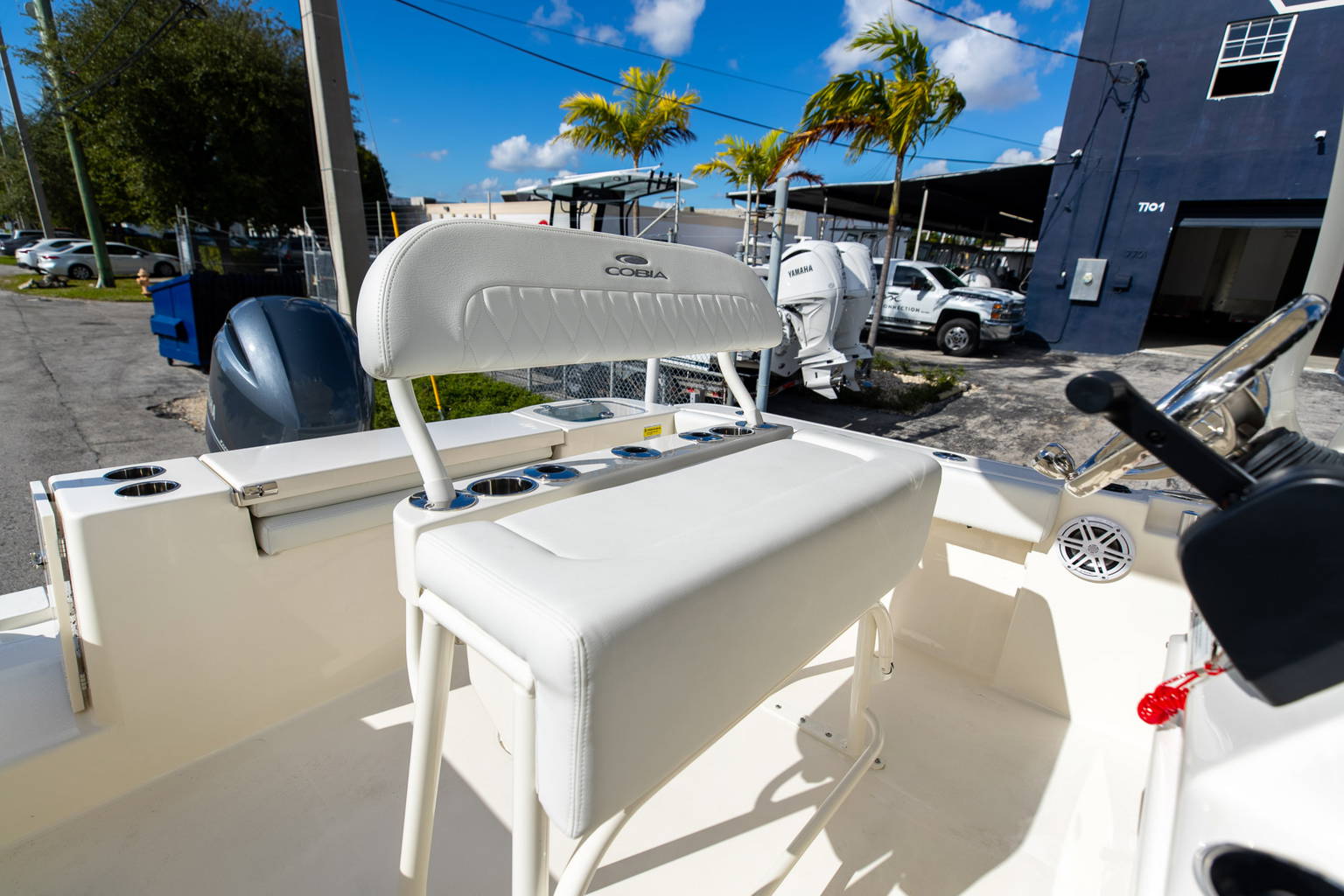 New 2023 Cobia 220 CC #X031 image 22