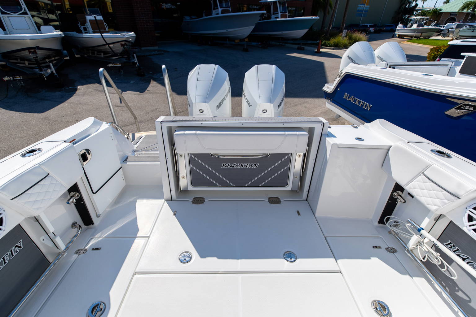 New 2023 Blackfin 252DC #H199 image 5