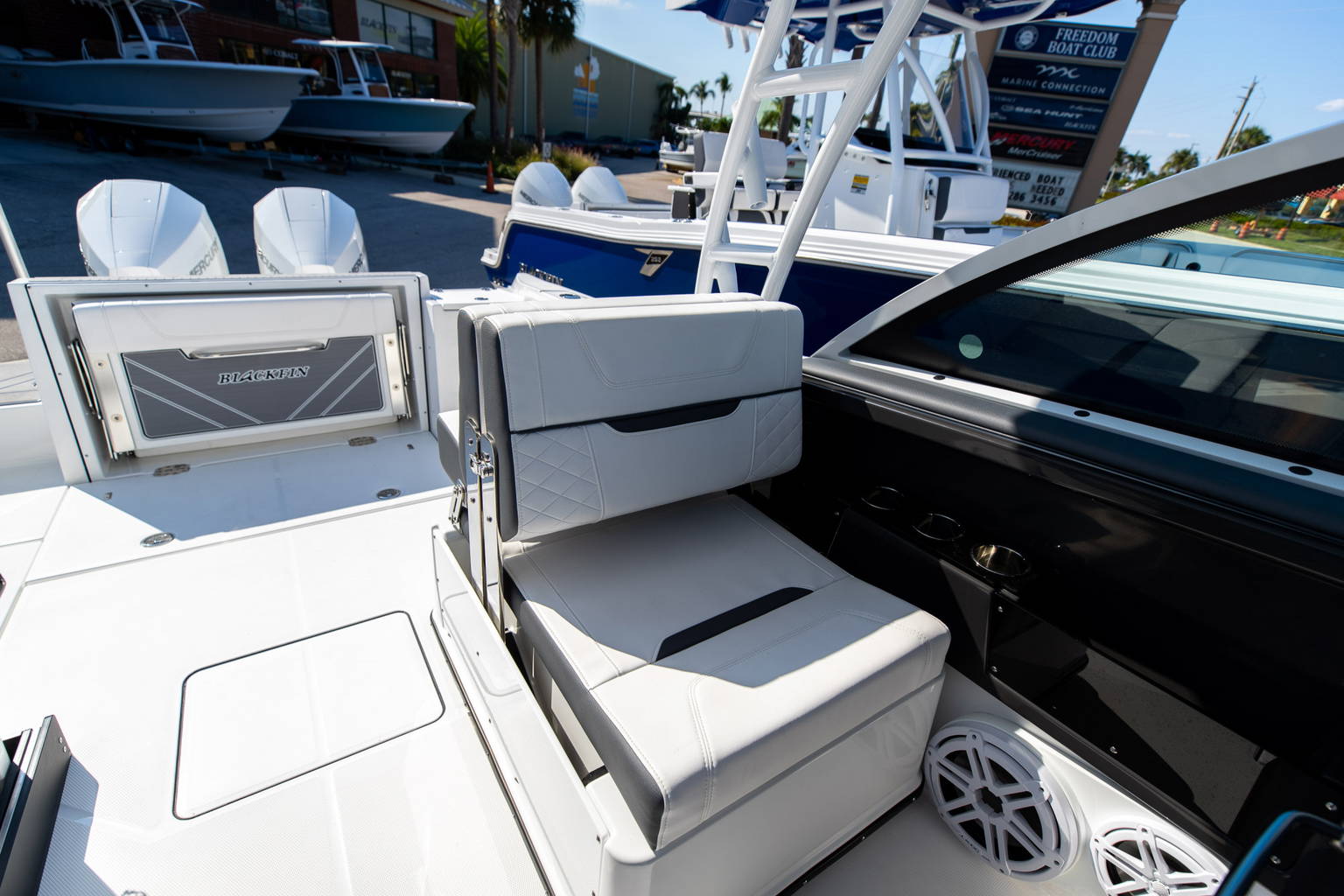 New 2023 Blackfin 252DC #H199 image 26