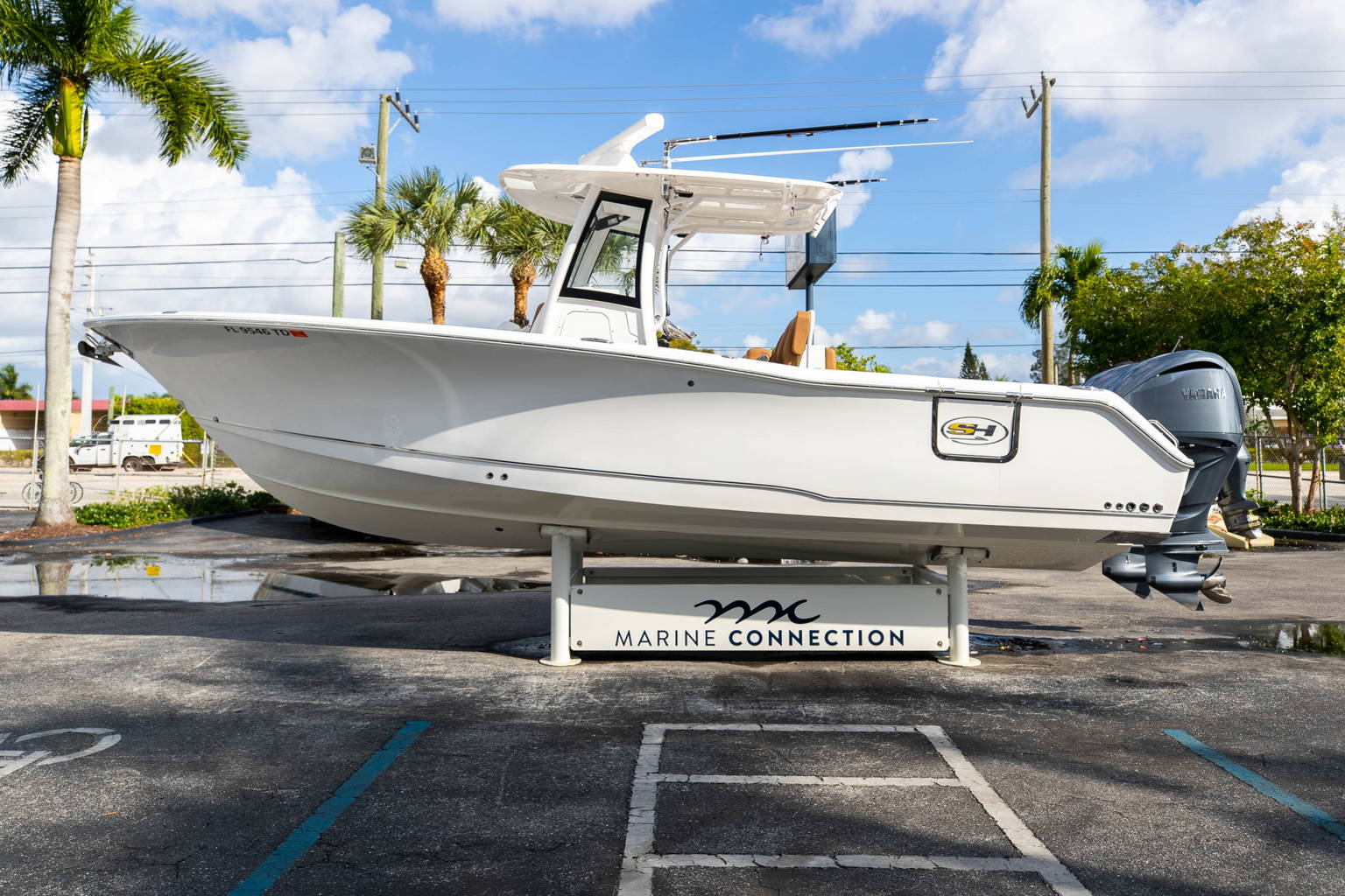 Used 2022 Sea Hunt Gamefish 27 CB #0177 image 7