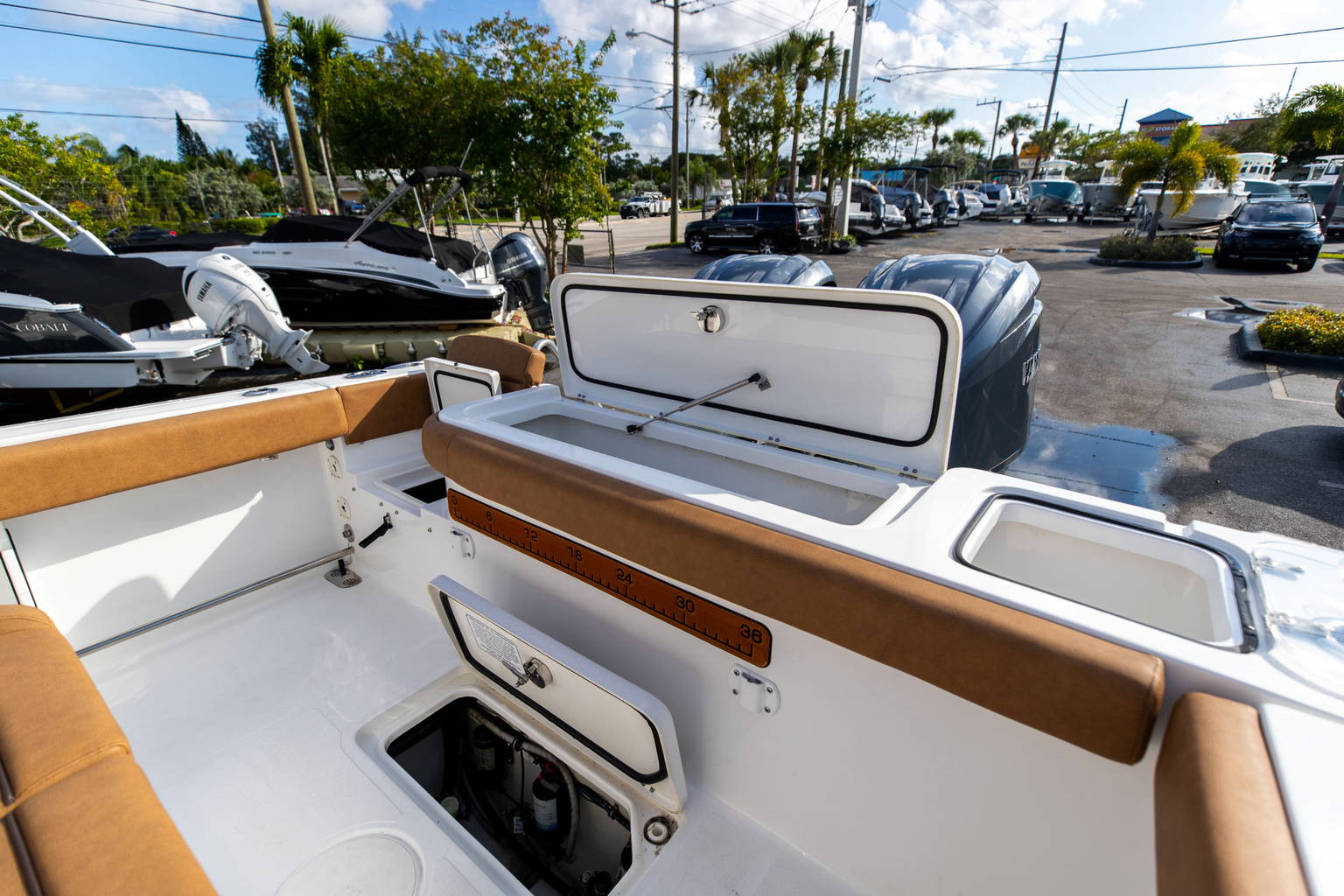 Used 2022 Sea Hunt Gamefish 27 CB #0177 image 21
