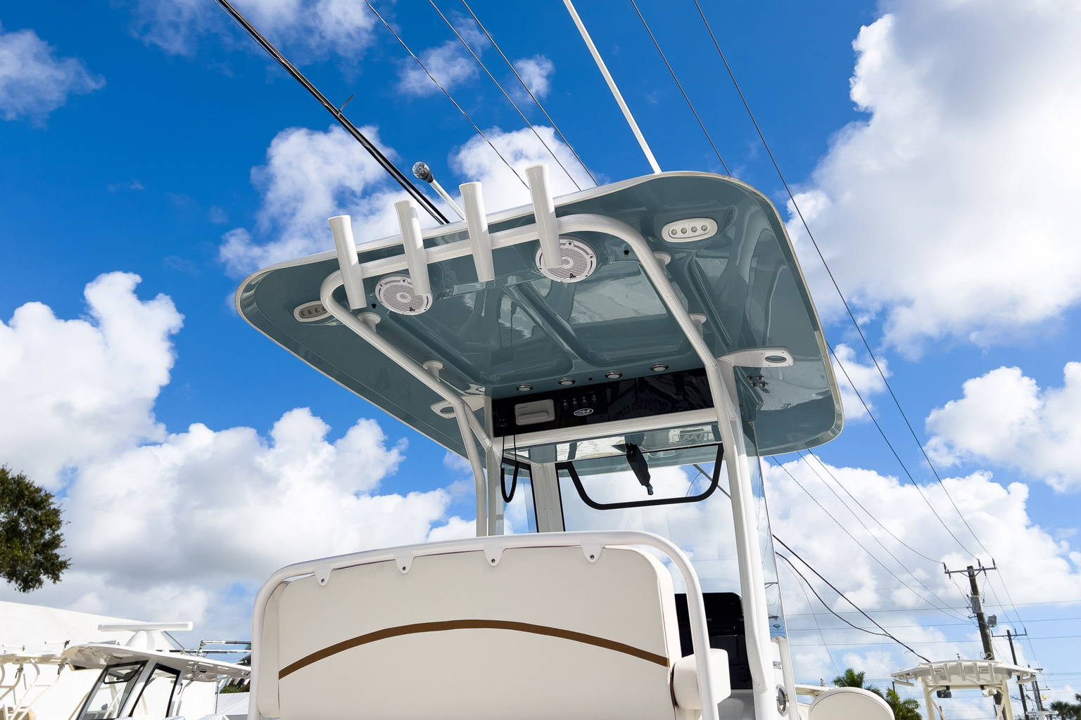 Used 2022 Sea Hunt Ultra 255 #0159 image 6