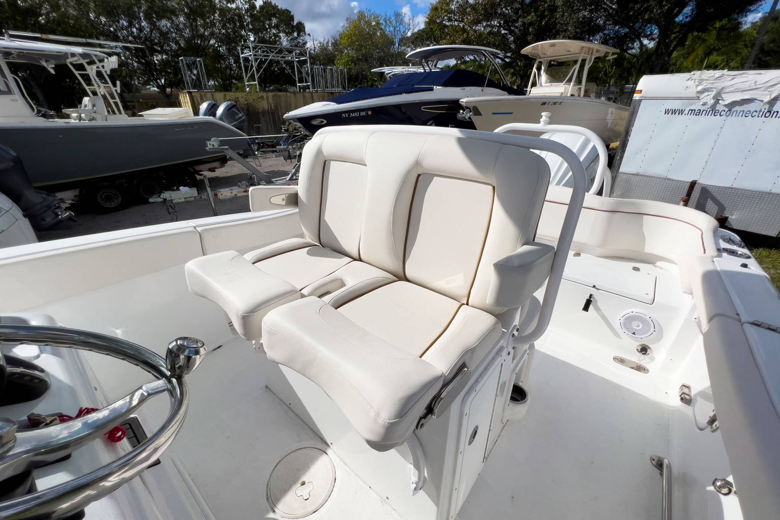 Used 2022 Sea Hunt Ultra 255 #0159 image 10