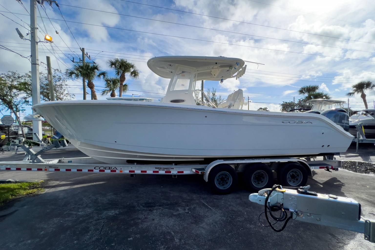 New 2023 Cobia 280 CC #D045 image 3