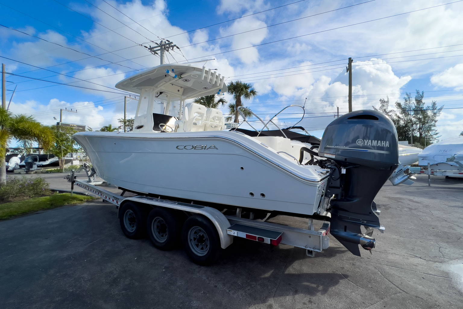 New 2023 Cobia 280 CC #D045 image 4