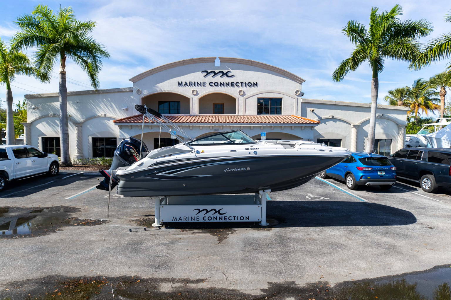 New 2023 Hurricane SunDeck 2200 OB #0863 image 2