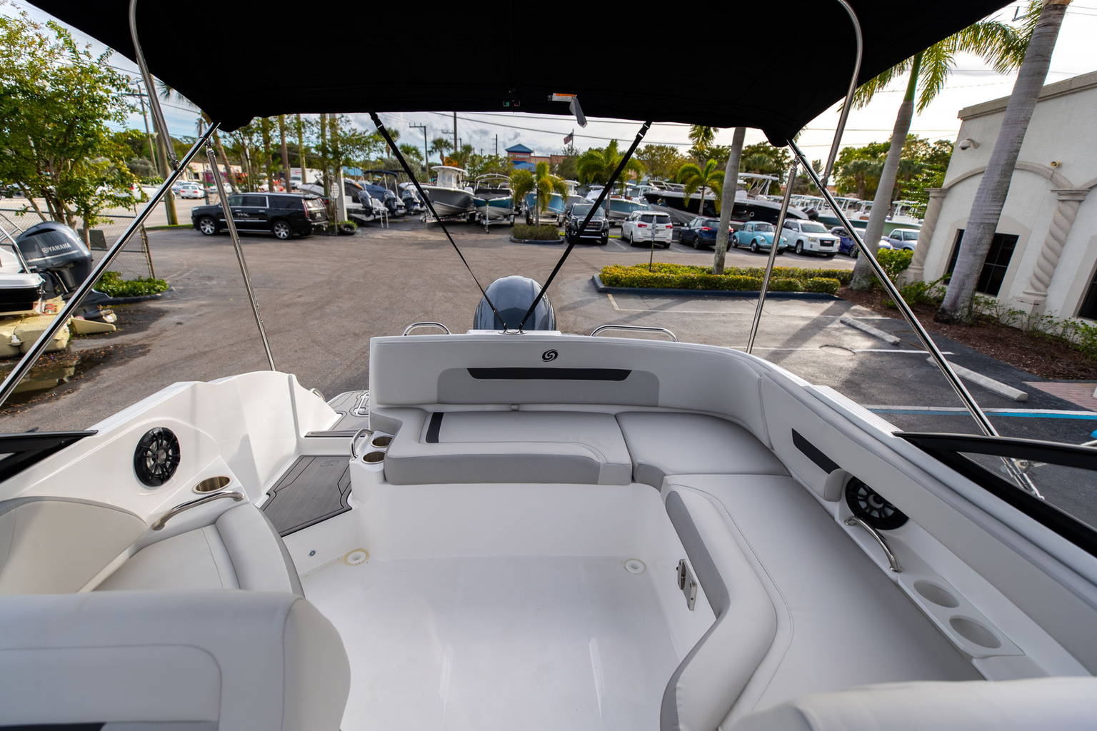 New 2023 Hurricane SunDeck 235 OB #0505 image 14