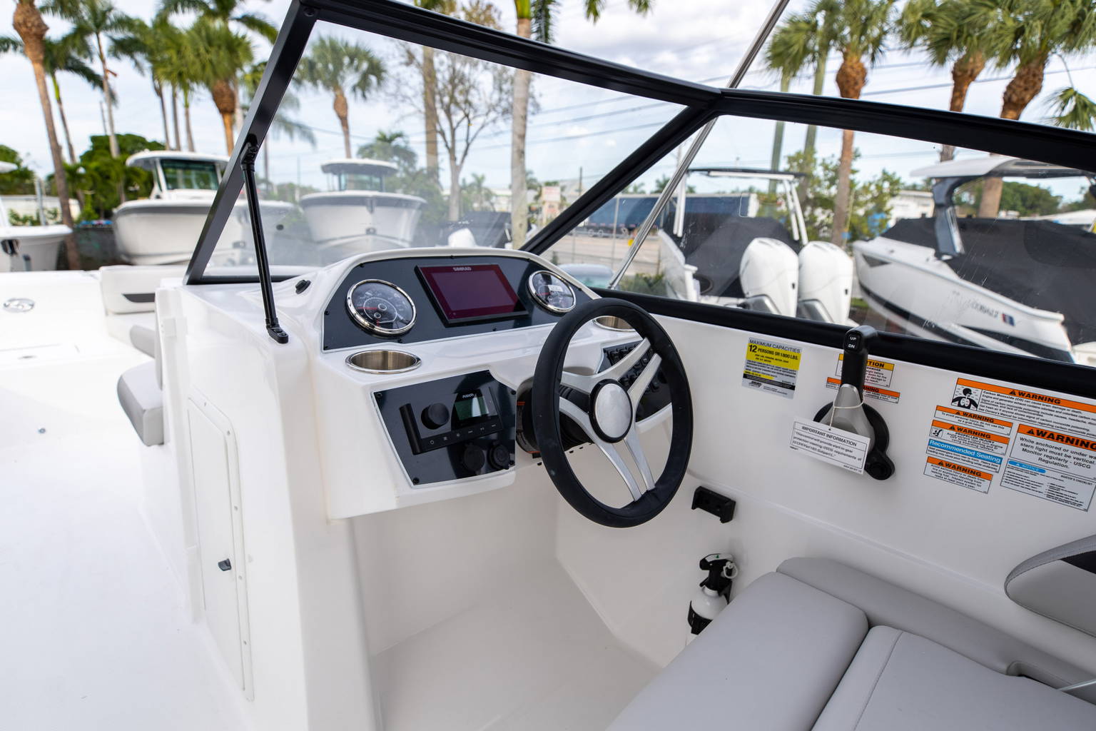 New 2023 Hurricane SunDeck 235 OB #0505 image 19