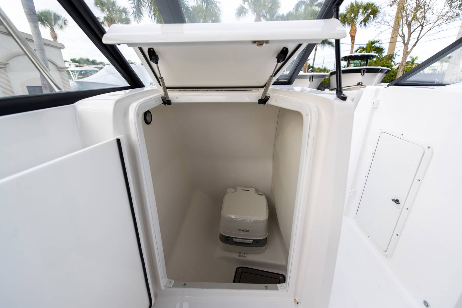 New 2023 Hurricane SunDeck 235 OB #0505 image 24