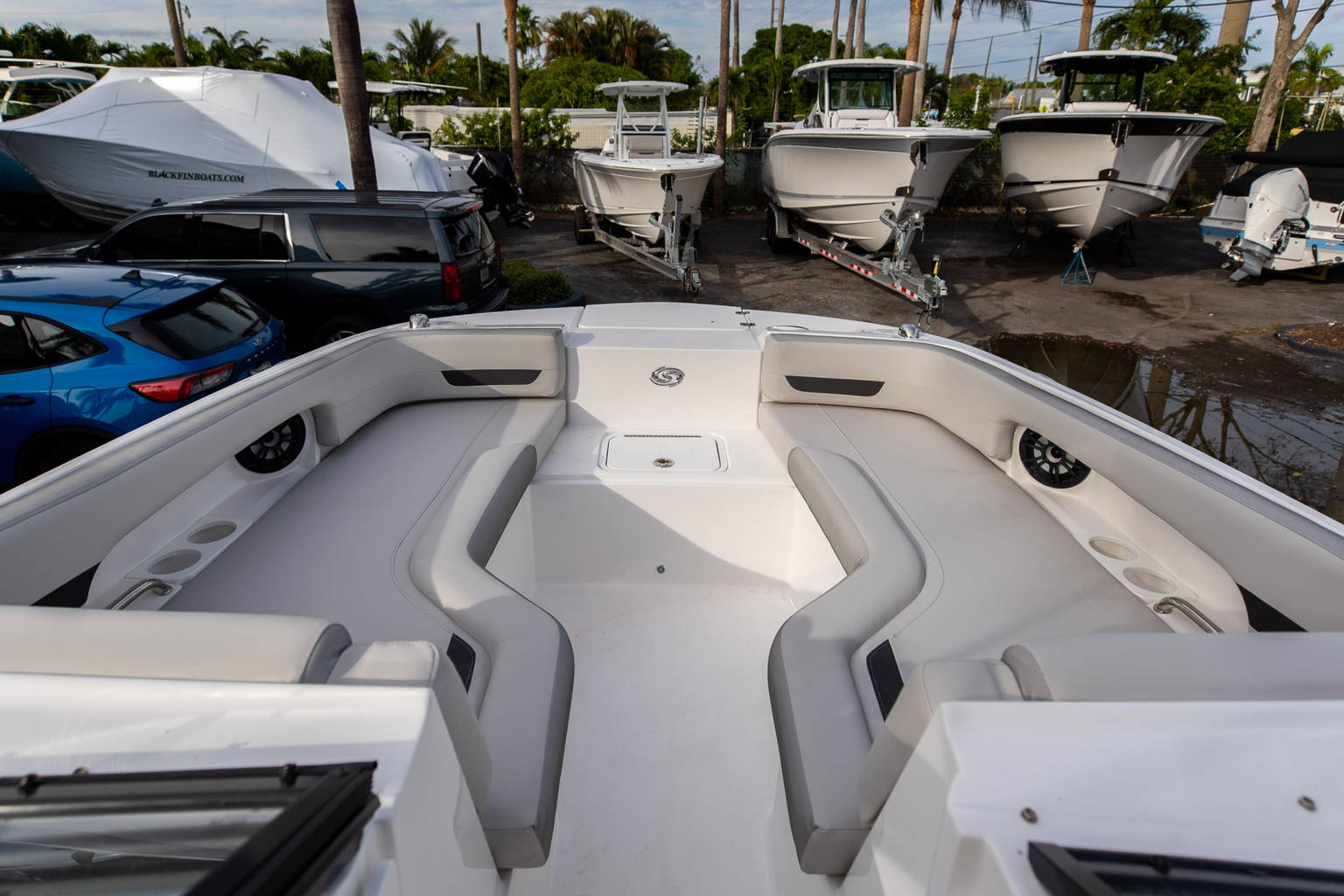 New 2023 Hurricane SunDeck 235 OB #0505 image 31