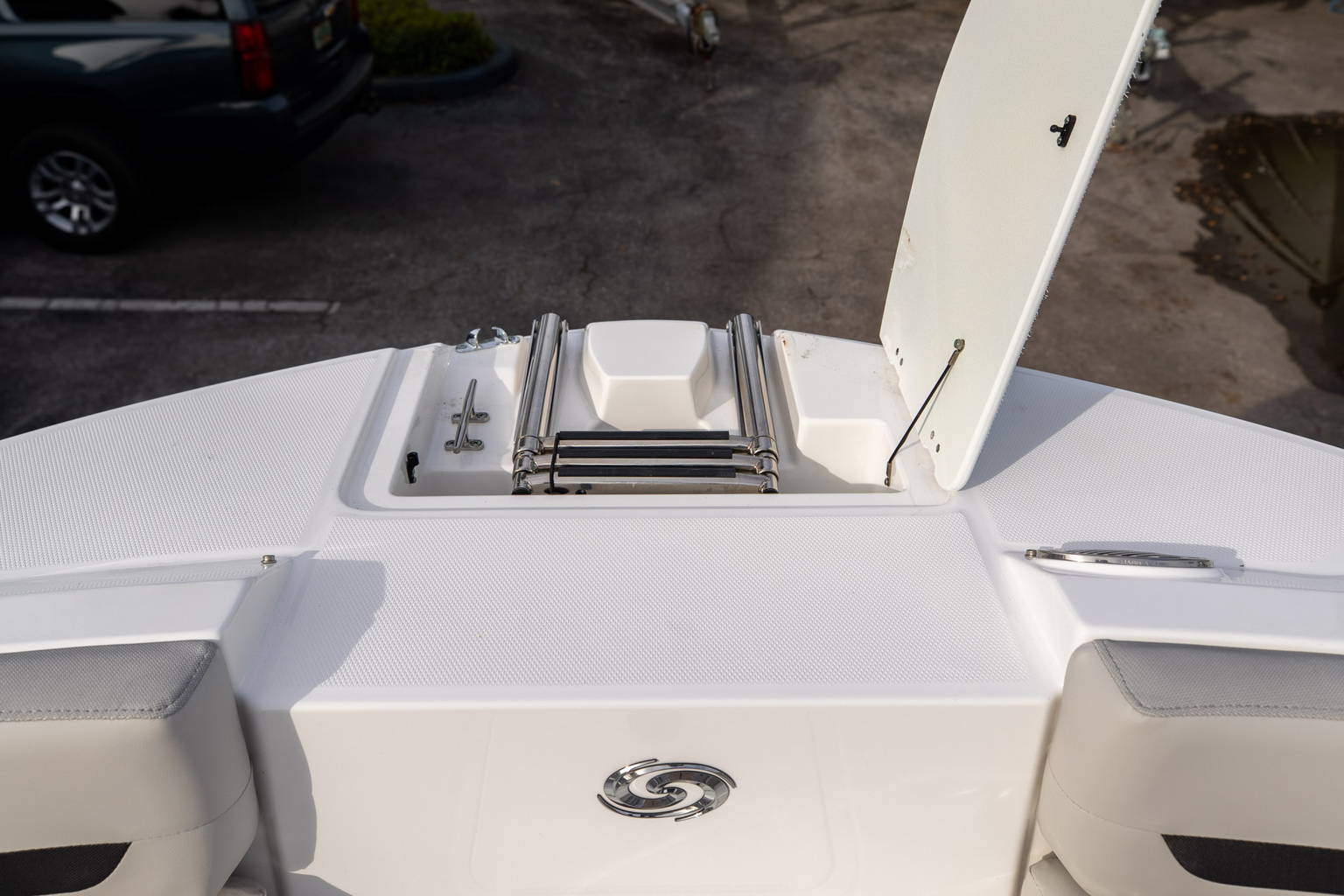 New 2023 Hurricane SunDeck 235 OB #0505 image 34