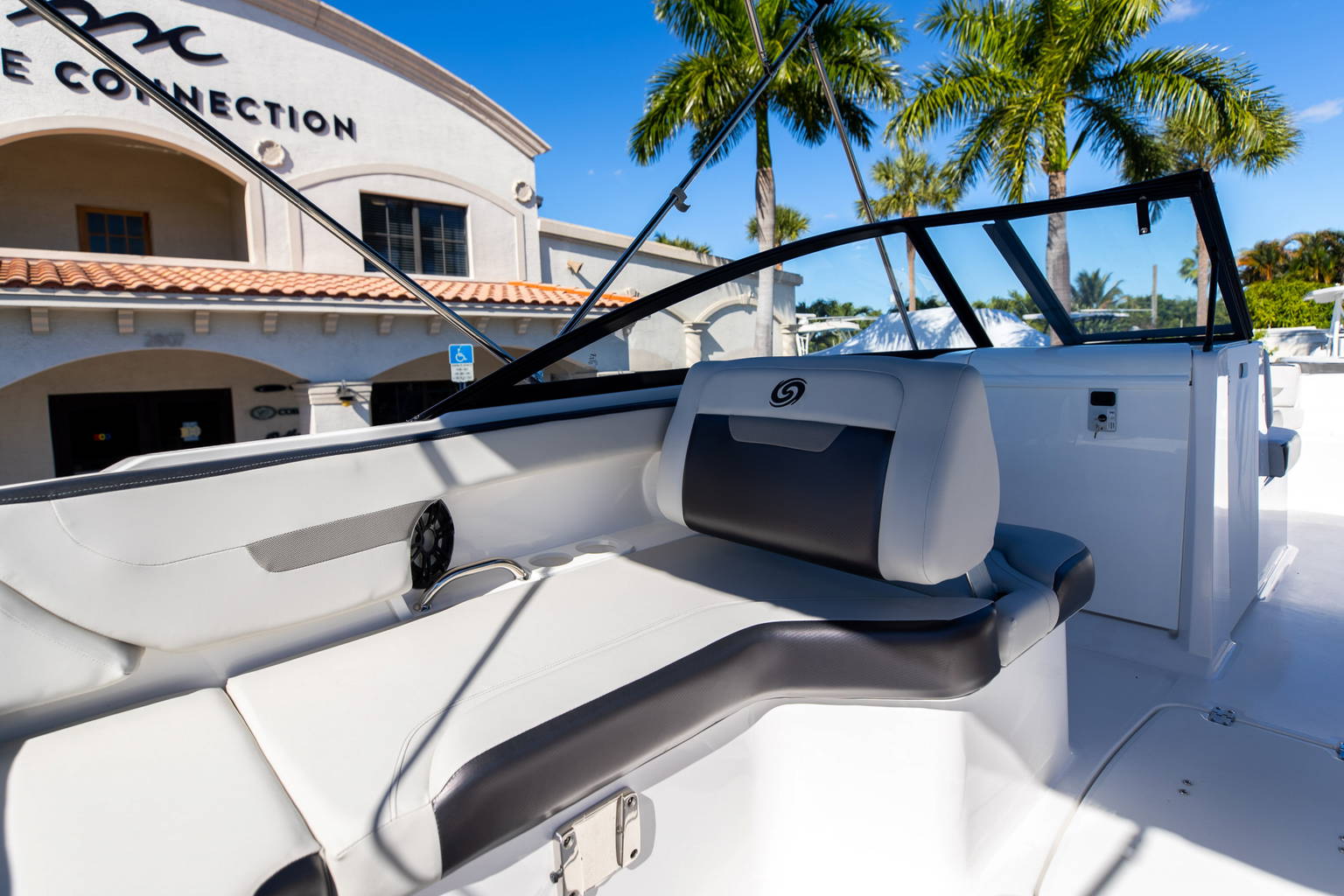 New 2023 Hurricane SunDeck OB SD 235 OB #9620 image 13