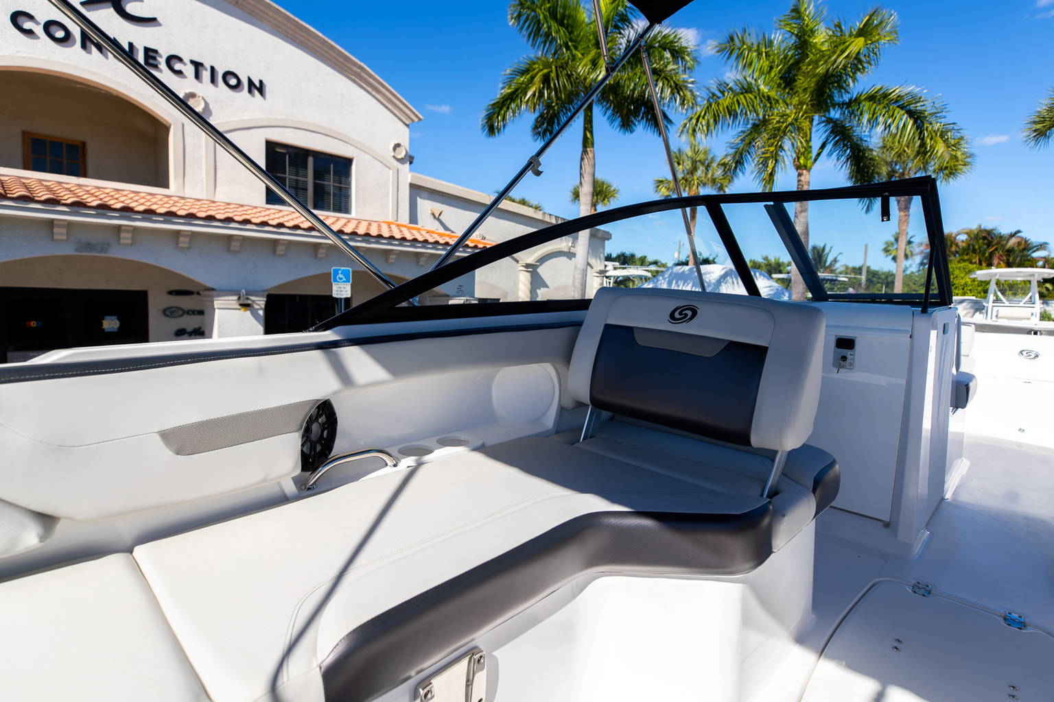 New 2023 Hurricane SunDeck OB SD 235 OB #9620 image 14