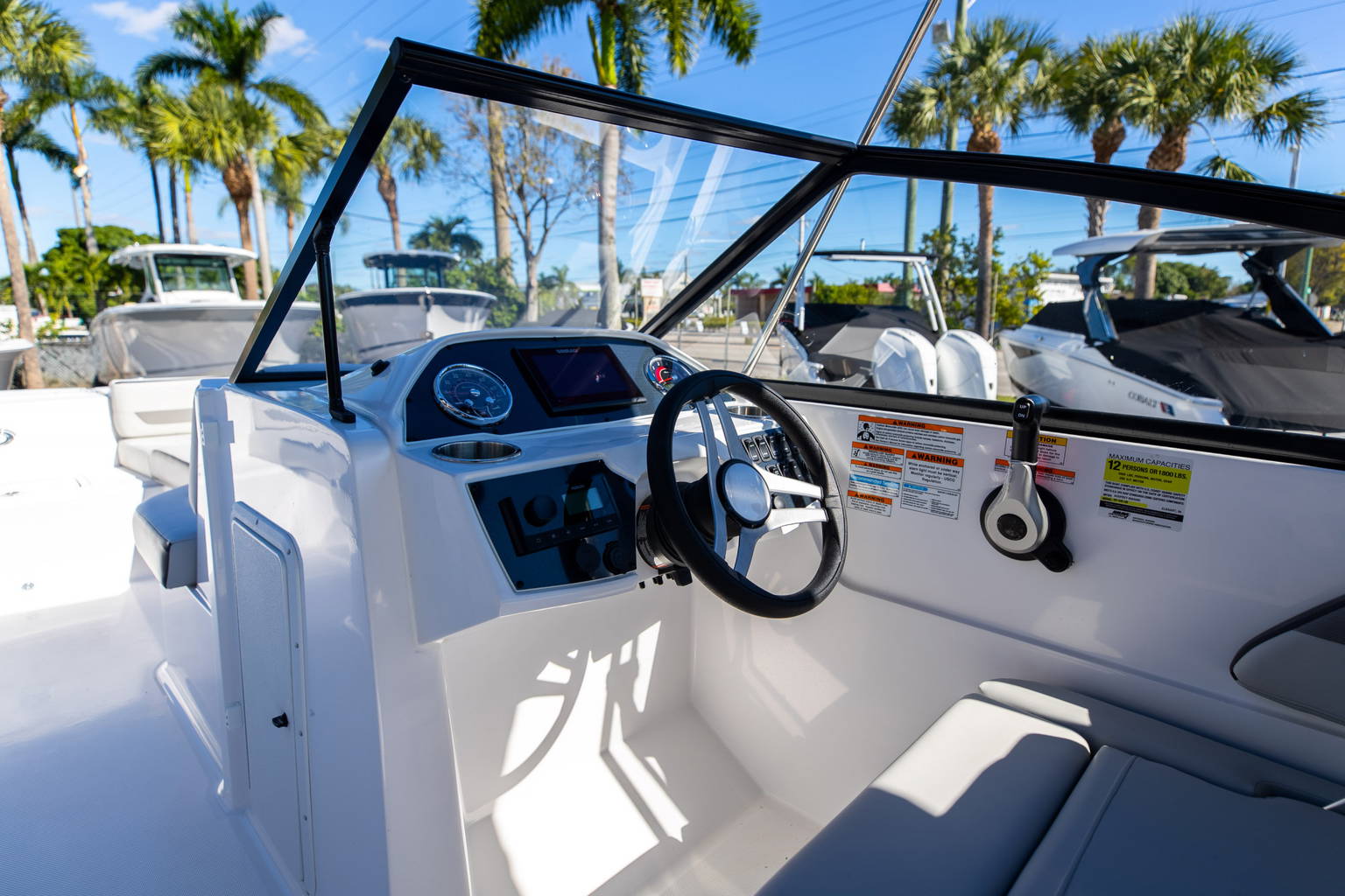 New 2023 Hurricane SunDeck OB SD 235 OB #9620 image 21