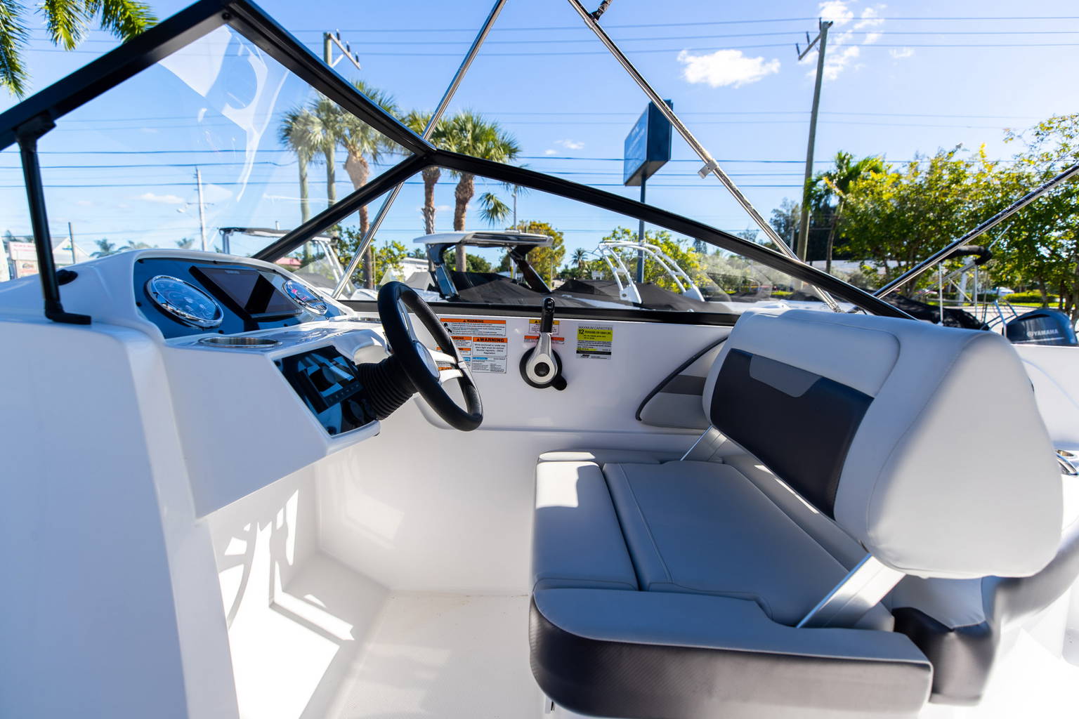 New 2023 Hurricane SunDeck OB SD 235 OB #9620 image 22