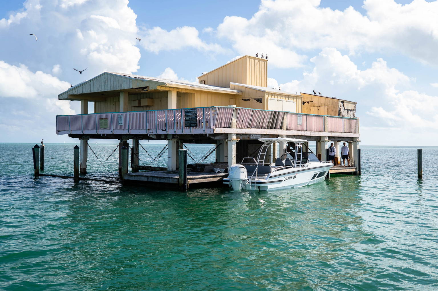 Alternative image of Quarken 27 T-Top in Aventura, FL