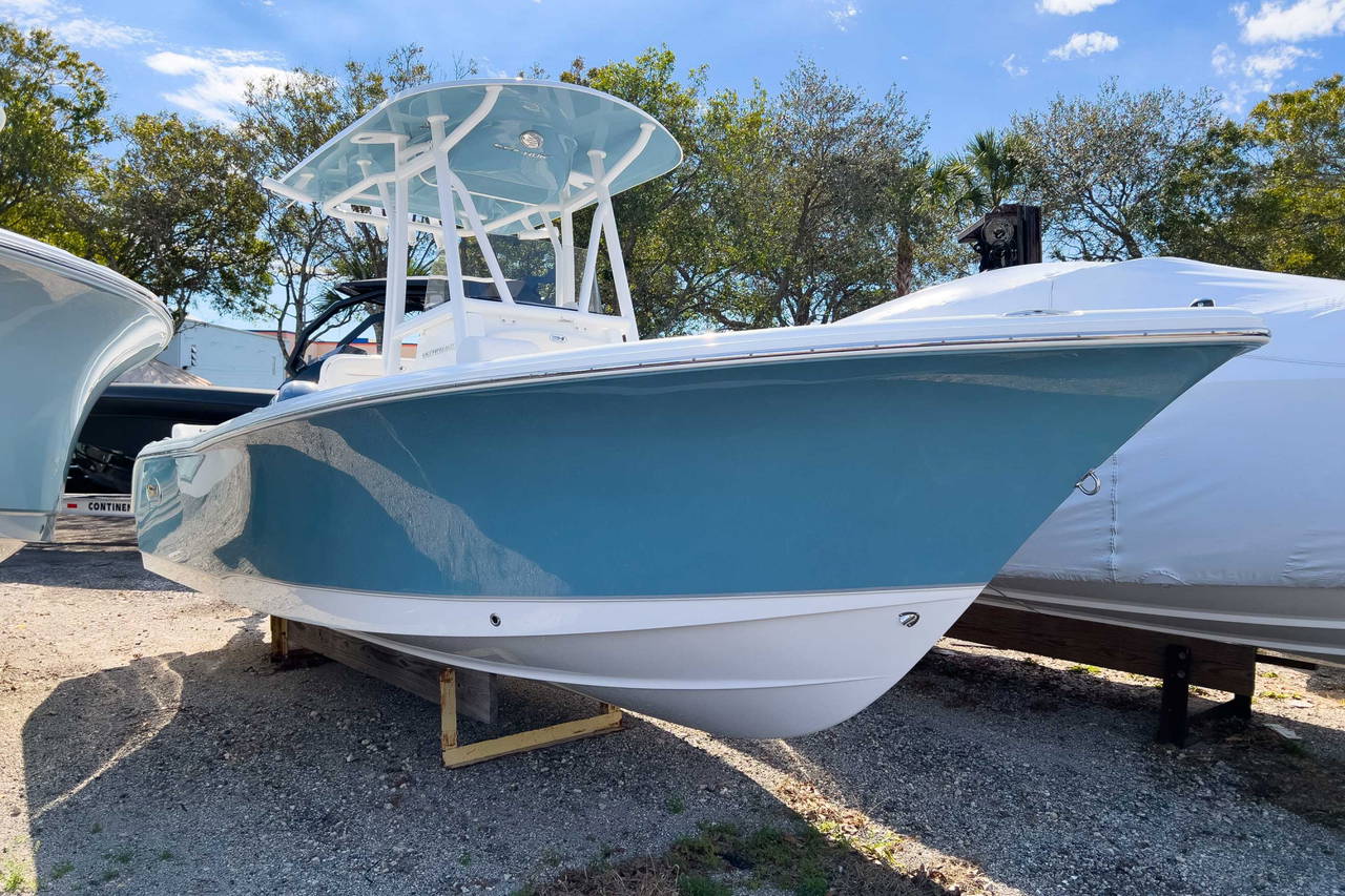 Main image of Sea Hunt Ultra 229 in Stuart, FL