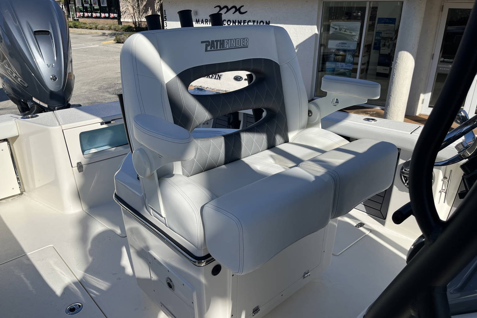 New 2023 Pathfinder 2700 Open #F042 image 19