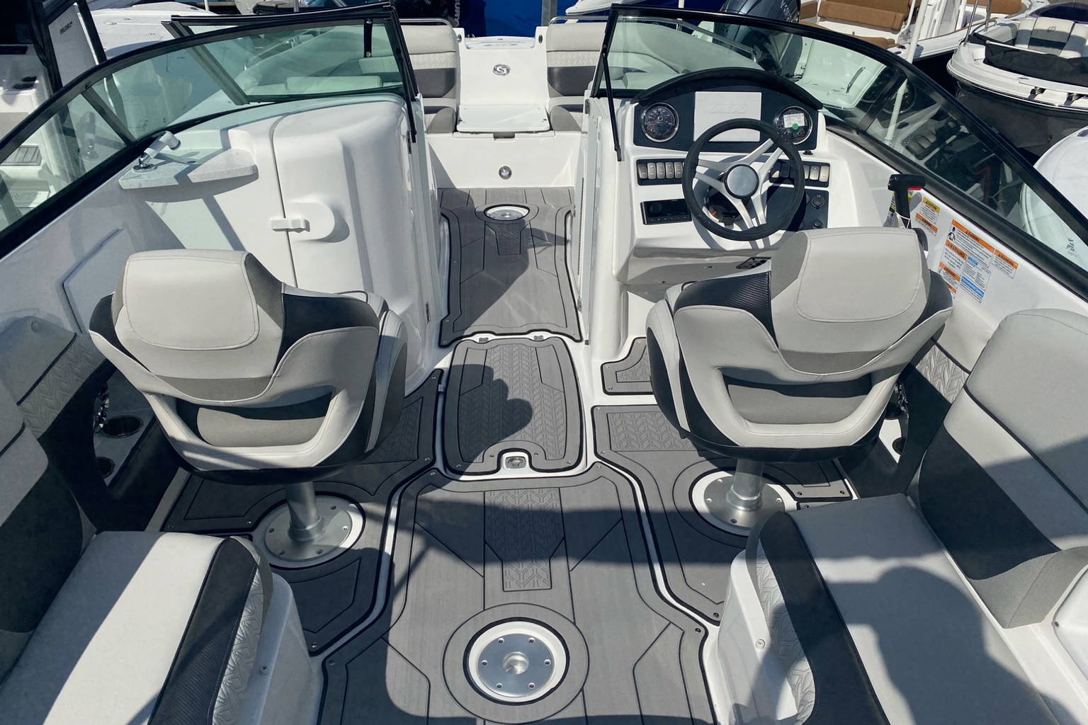 New 2023 Hurricane SunDeck 2486 OB #1874 image 6