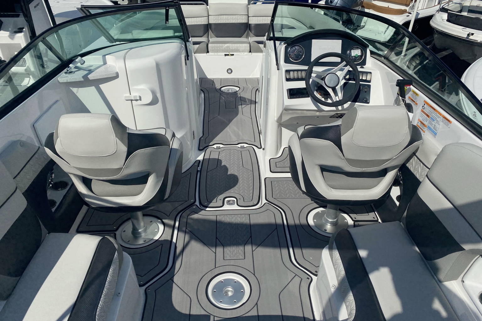 New 2023 Hurricane SunDeck 2486 OB #1874 image 7