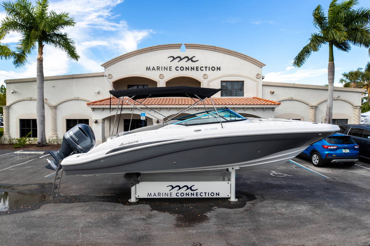 Main image of Hurricane SunDeck SD 2690 OB in Vero Beach, FL
