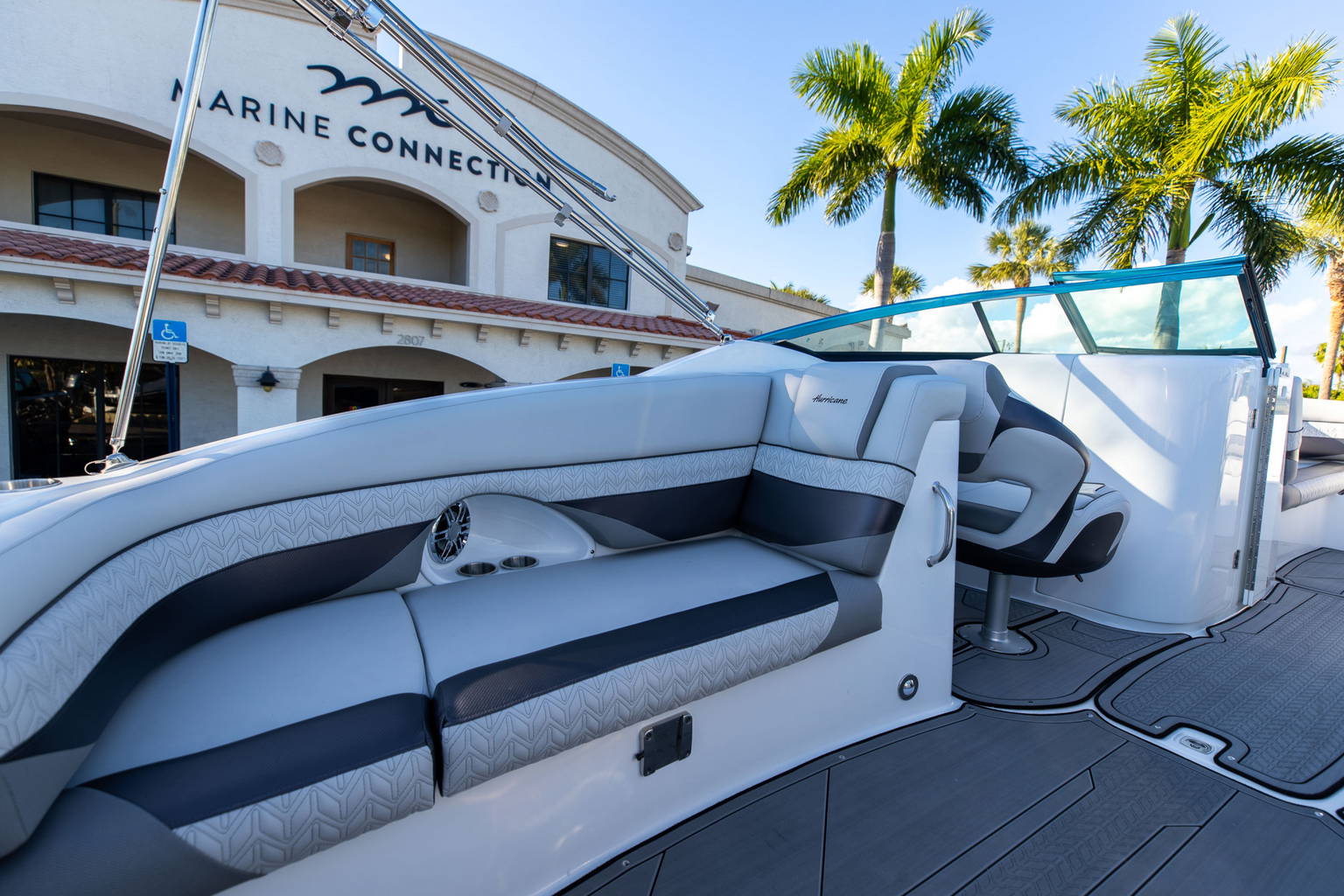 New 2023 Hurricane SunDeck SD 2690 OB #0700 image 12